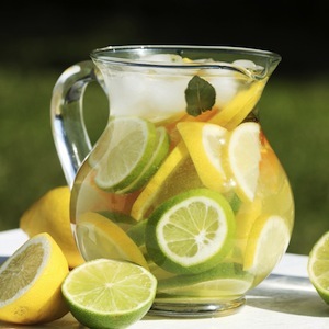 Fruit lemonade